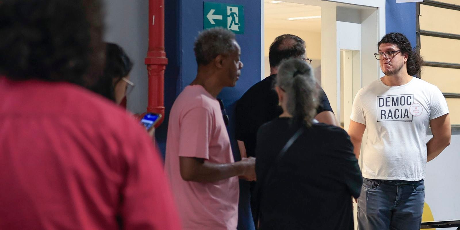 Eleições Gerais: eleitores têm até as 17h para votar neste domingo