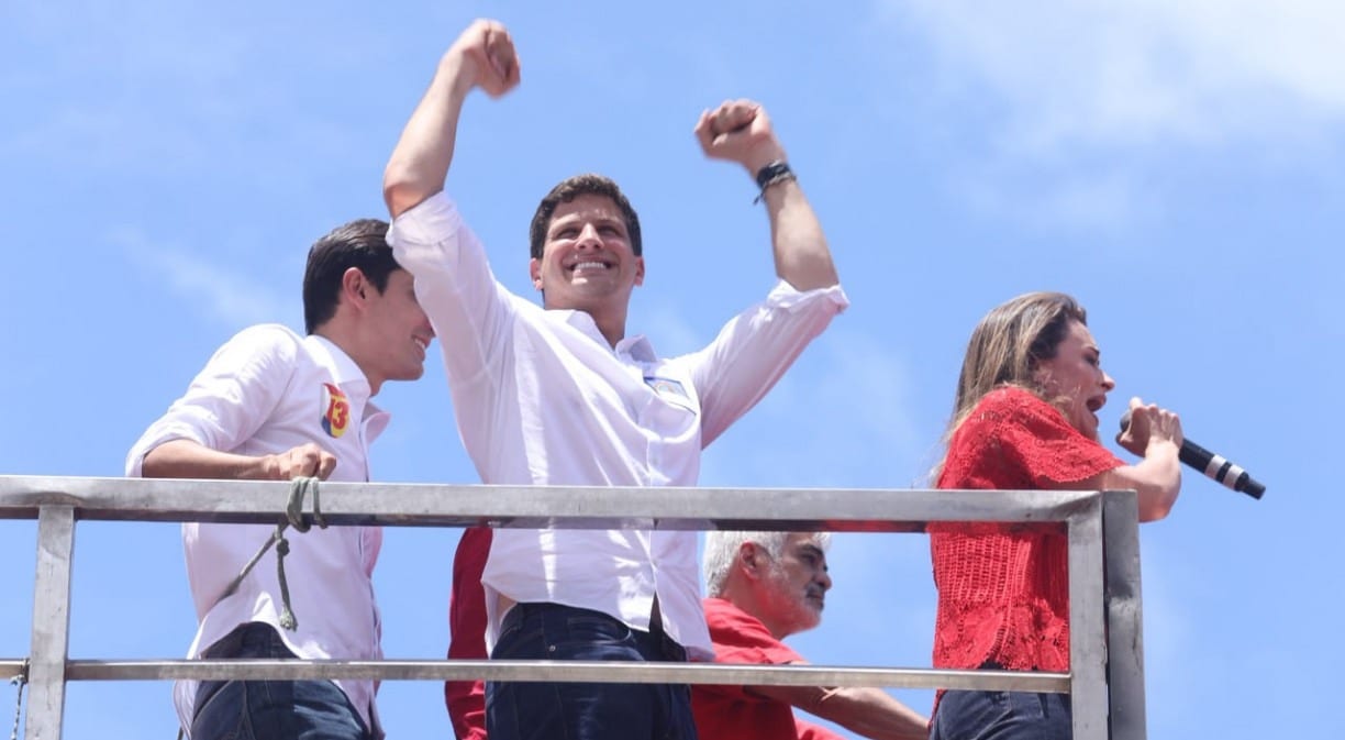 João Campos diz estar pronto para governar Pernambuco ao lado de Lula