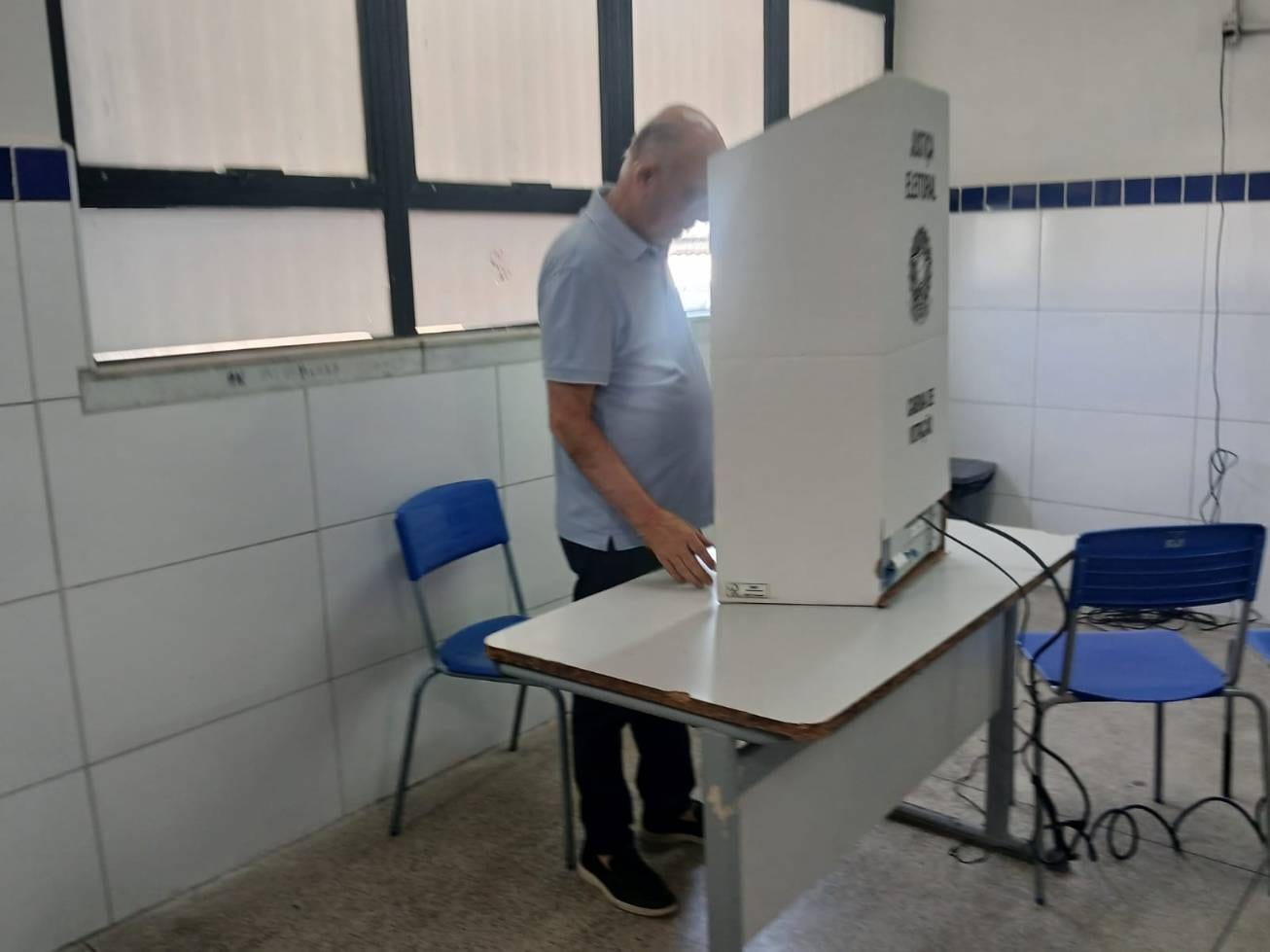 Em recuperação de cirurgia cardíaca, José Ronaldo, prefeito de Feira de Santana, vota neste domingo, 25