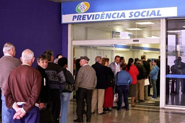 Previdência pressiona contas públicas e torna-se desafio ao próximo presidente