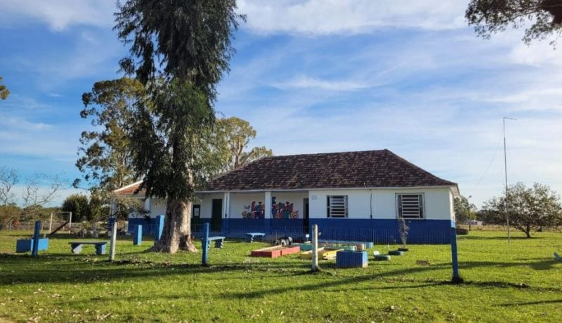 Duas escolas em Rio Grande seguem sem luz; prefeitura avalia geradores