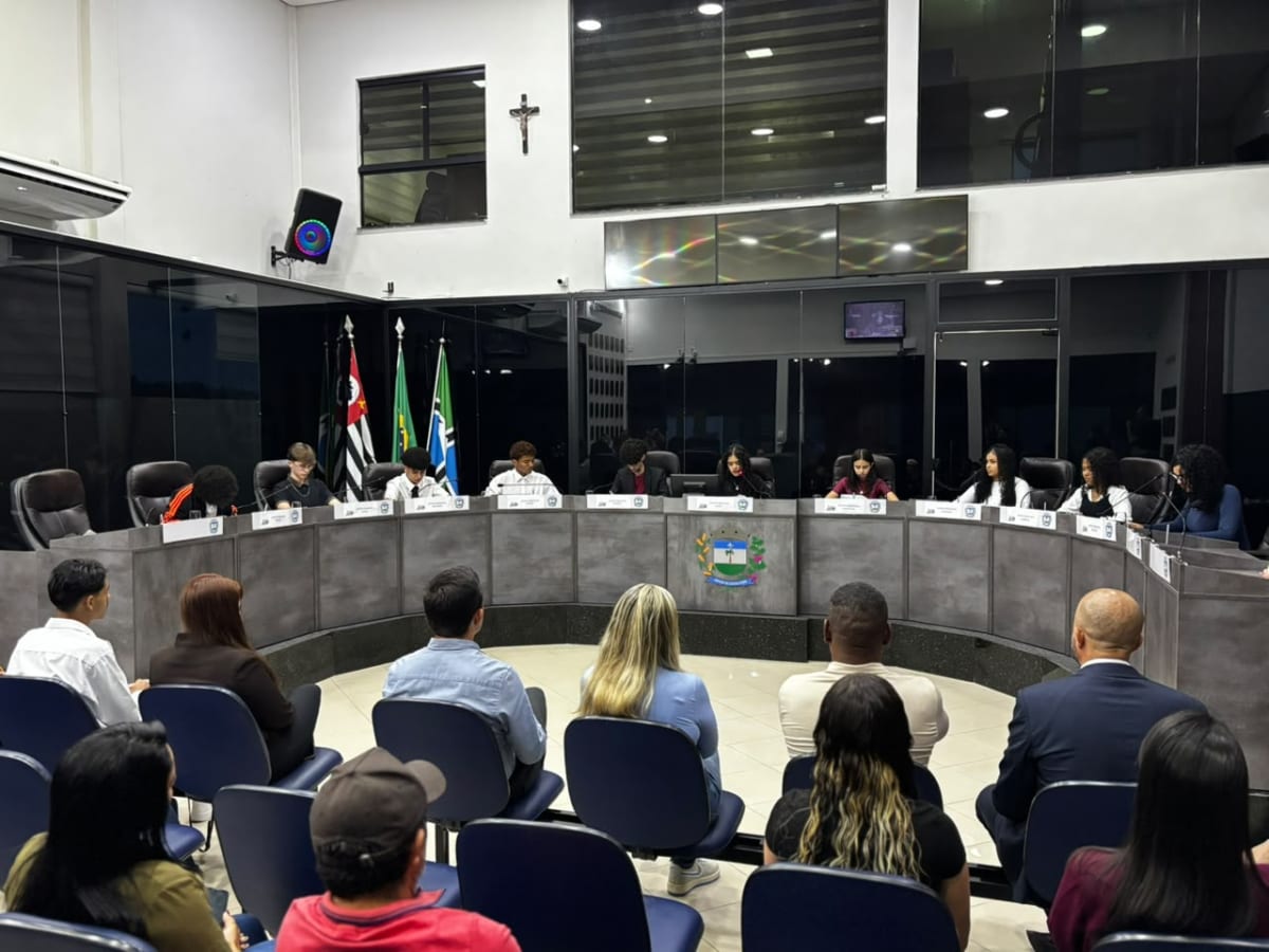 Câmara de Jarinu realiza 1ª Sessão Ordinária do Parlamento Jovem