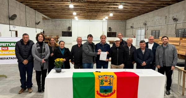 Prefeitura anuncia obras na TVO-354 e R$100 mil para salões em Nova Esperança