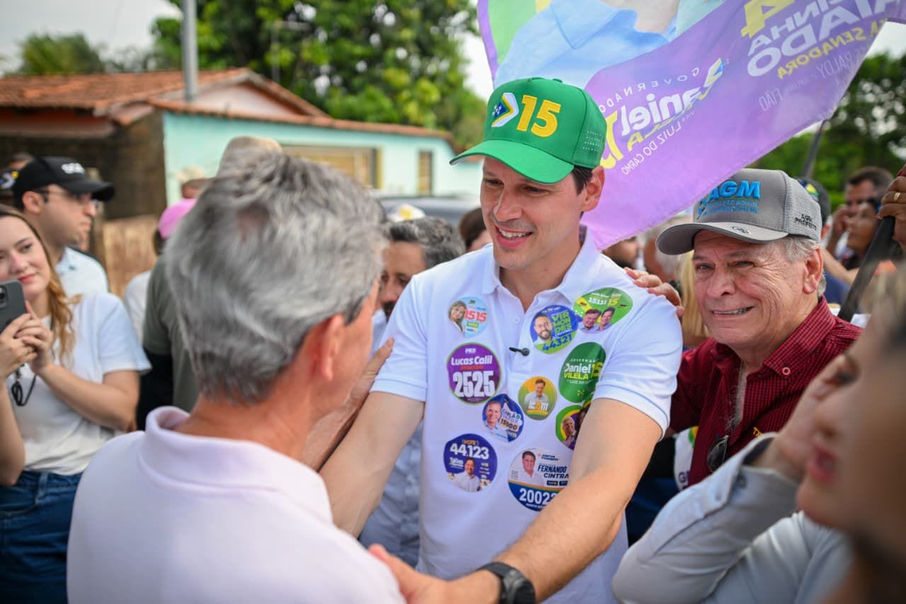 Daniel Vilela realiza carreata em três cidades goianas
