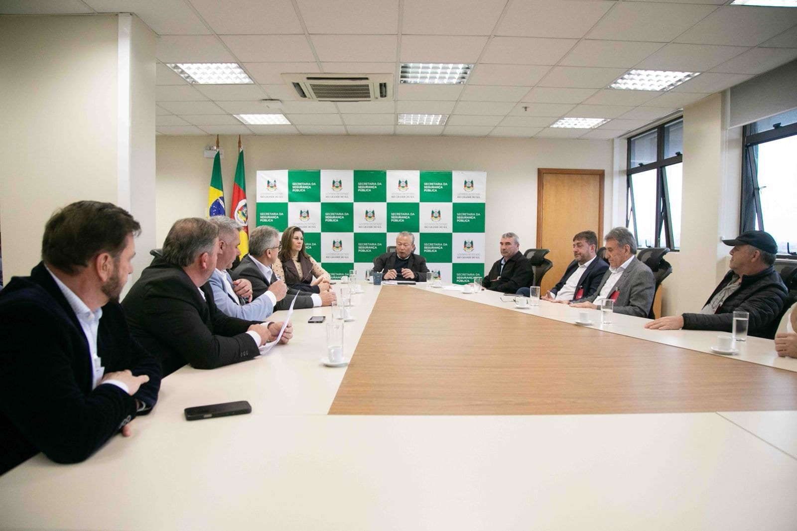 Prefeitos de oito municípios do Centro-Serra pedem reforço no efetivo da Brigada Militar