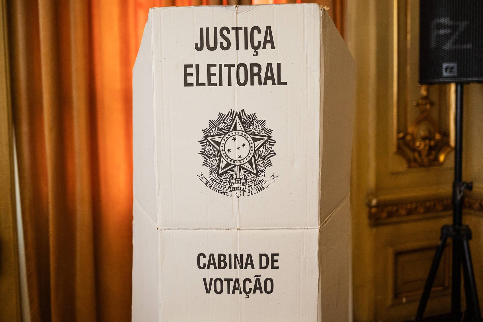 Abstenção muda e passa a ser maior entre os mais pobres, afetando Lula