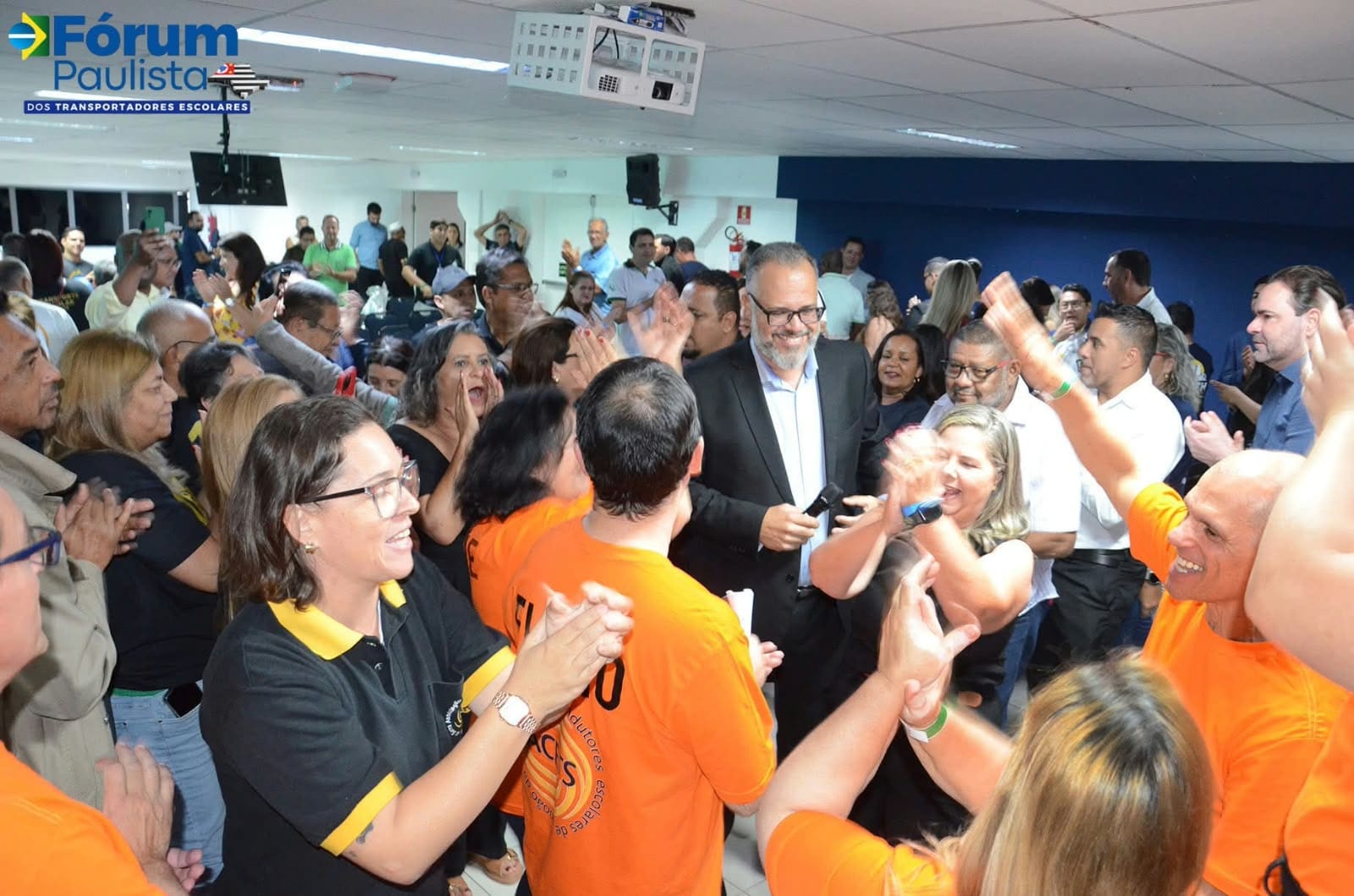 Tio Fabiano celebra sanção da Lei nº 15.503/2026 sobre financiamento de veículos