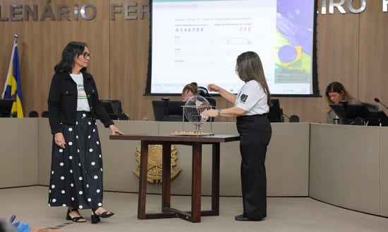 TRE-SE sorteia 20 seções para auditar urnas das Eleições 2026