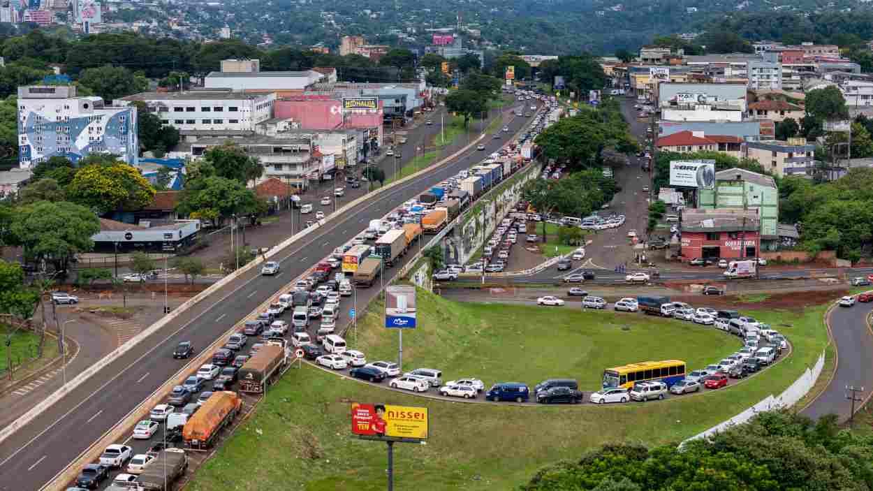 Foz abre licitação de R$ 17,7 mi para trincheira na Ponte da Amizade