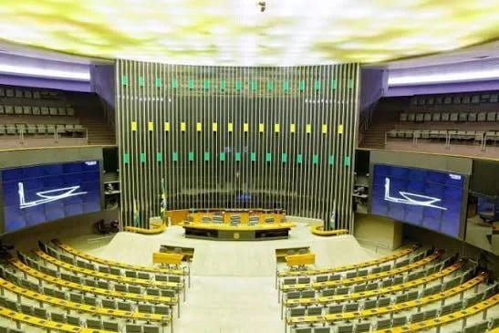 Extrema direita avança na Câmara e PL terá maior bancada com 121 deputados; PT conquista 70 cadeiras; veja a lista dos e