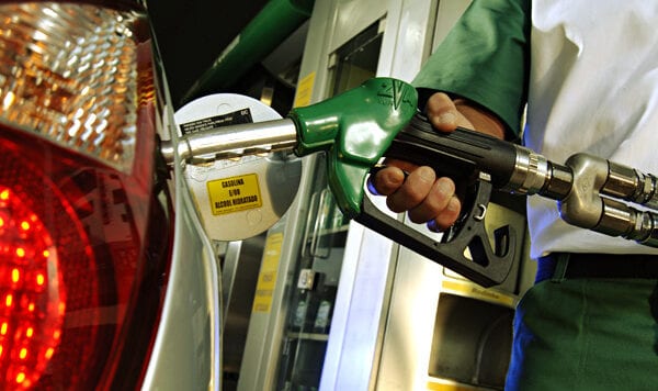 Petrobras encerra desconto de R$0,44 na gasolina; consumidor não sentirá