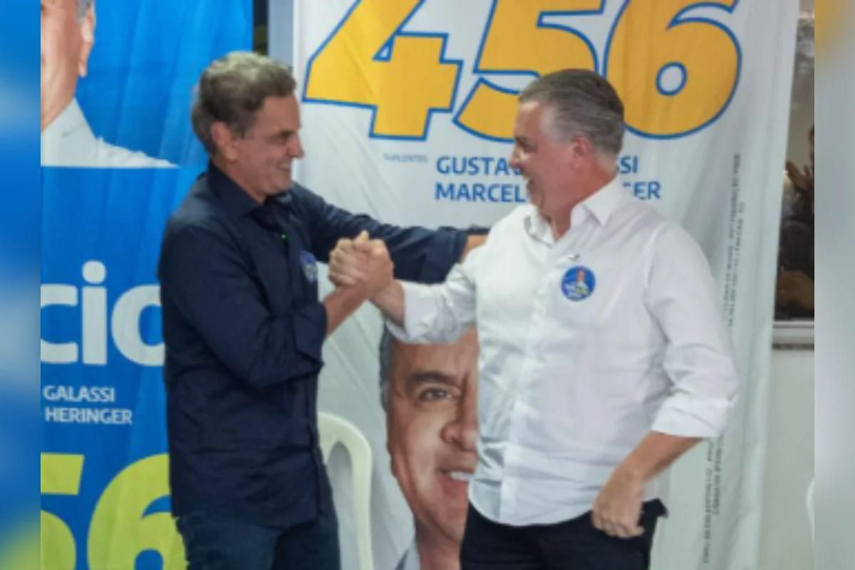 Prefeito de BH Álvaro Damião declara apoio a Aécio ao Senado