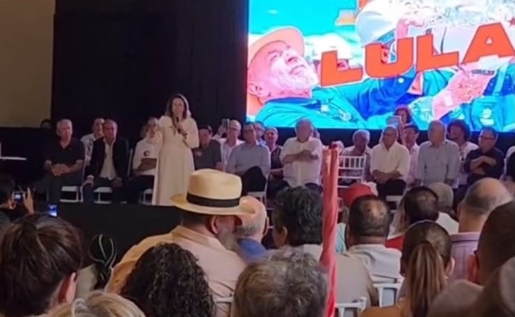 Política dividida em Araras: prefeita Elaine Brambilla declara apoio a Lula, enquanto vereadores se posicionam por Flávi