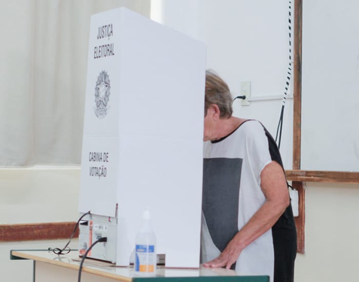 TRE-SC permite mudança de local de votação para eleitoras com medida protetiva
