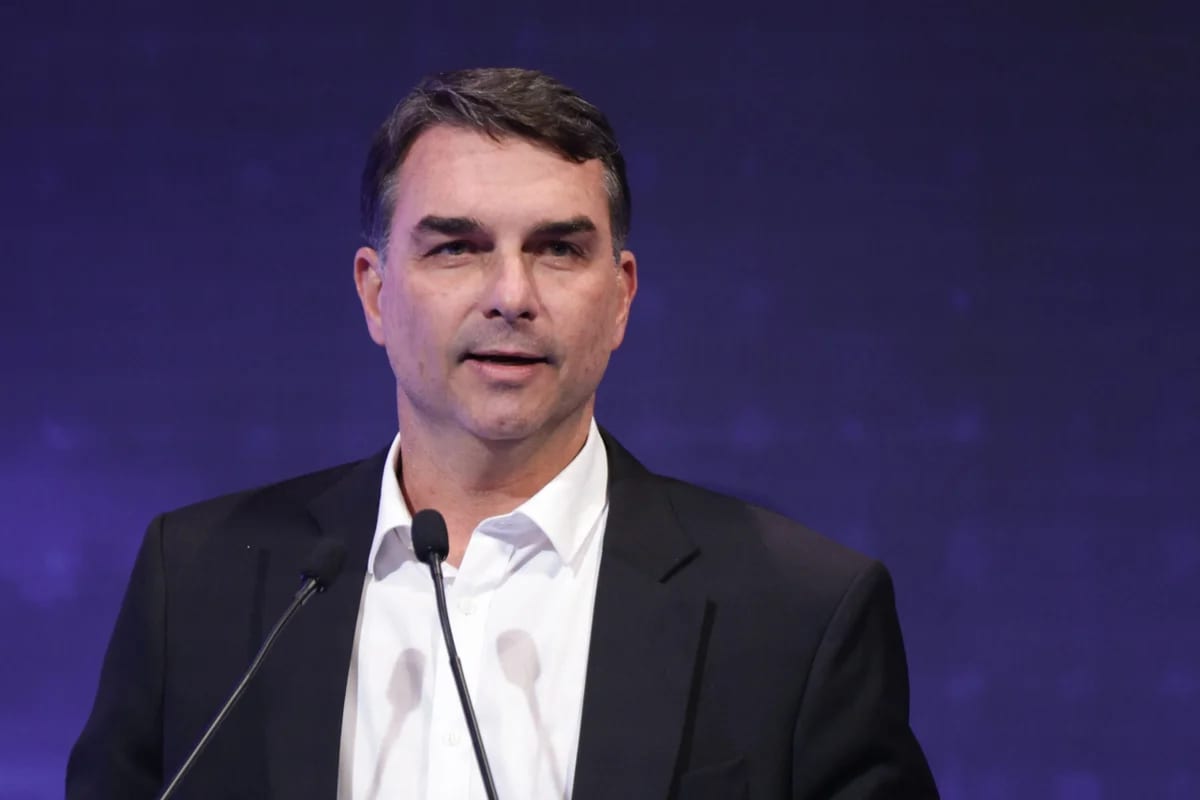 Flávio Bolsonaro lança campanha em Copacabana no domingo (16/8)