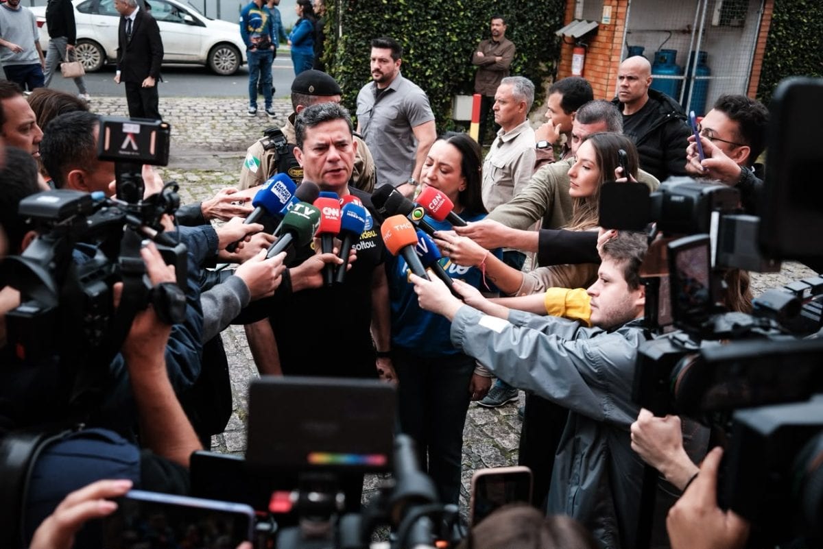Moro aposta em vitória de Flávio e diz que eleição pode resgatar Lava Jato