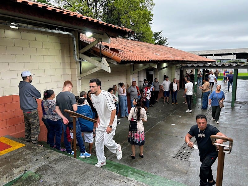 Em votação tranquila, Flávio Bolsonaro vence Lula novamente em Salto