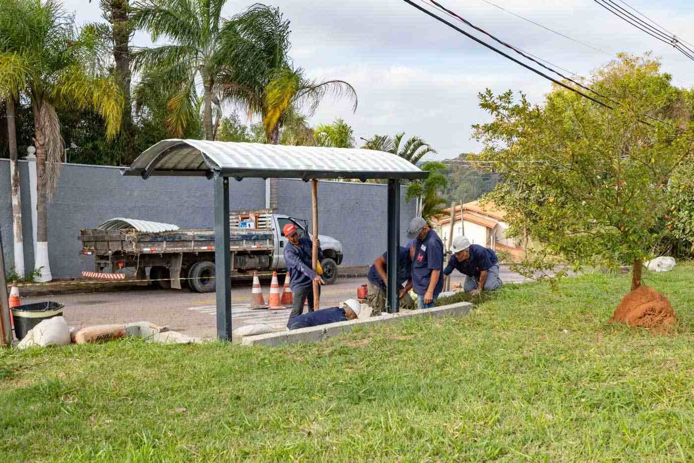 Jundiaí instala 50 abrigos em 29 bairros após renovação da frota