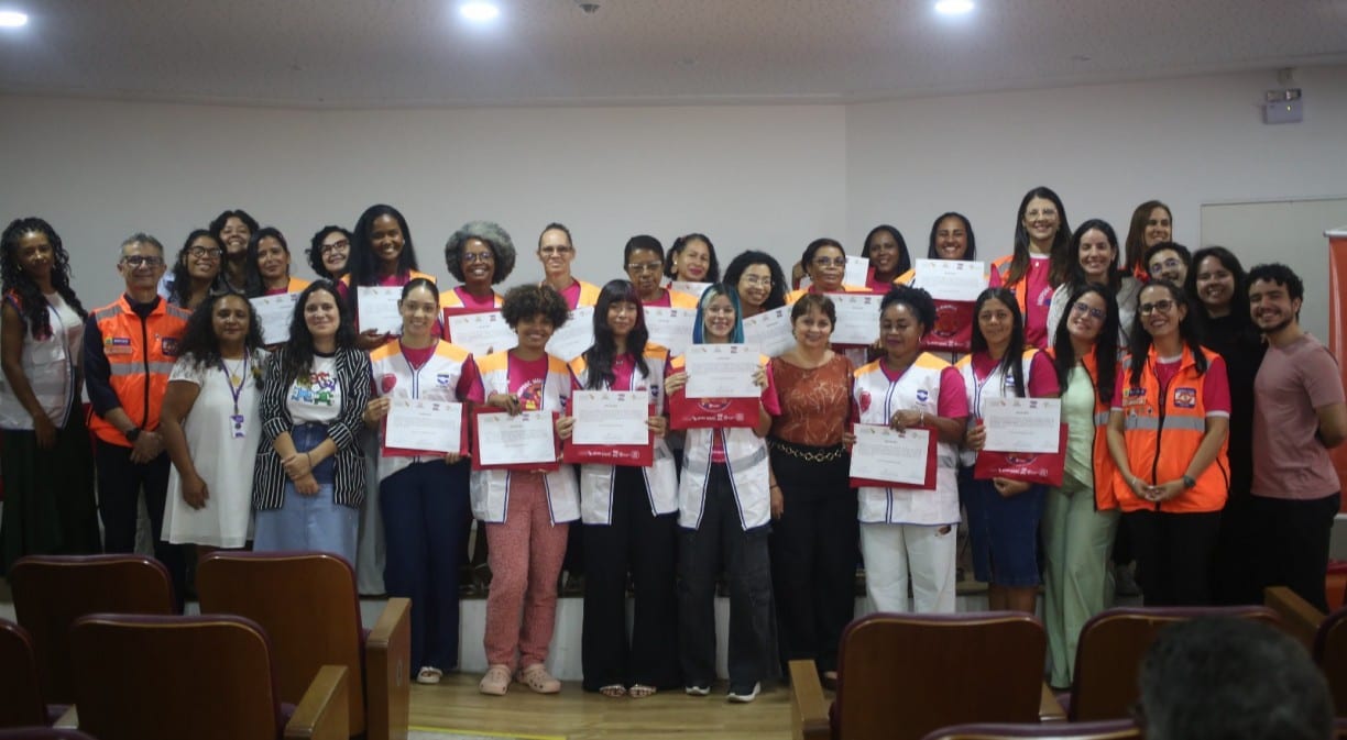 Recife forma 18 moradoras da Zona Oeste para atuar em emergências