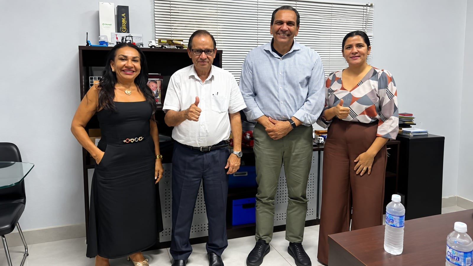 Eli Borges recebe apoio da família dona da Atual Cargas para o Senado
