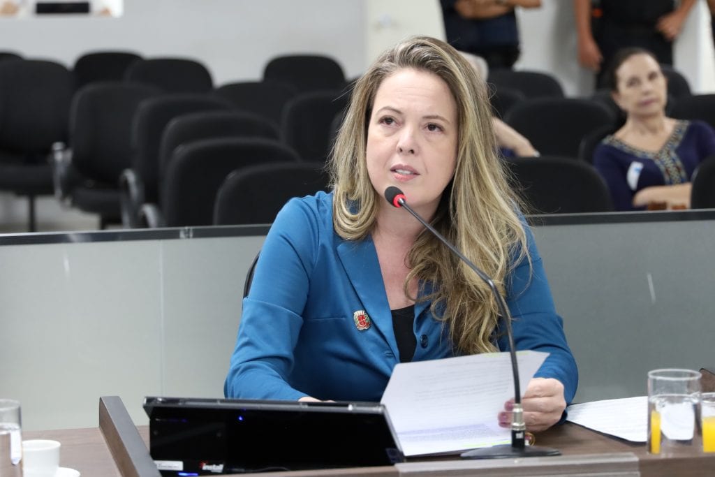 Vereadora Jacira pede reforço de patrulha perto da Escola Prefeito Antônio Zanaga