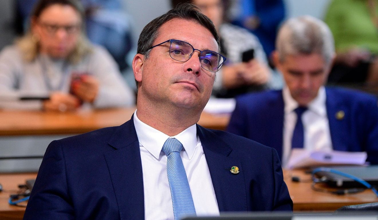 Flávio diz que votará a favor do fim da escala 6×1, proposta usada por Lula na estratégia para o 2º turno
