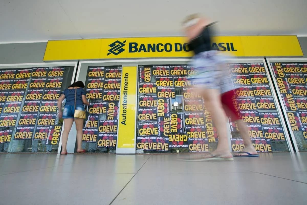 Bancários do BB em BH encerram greve após aprovar acordo com 64,7% dos votos