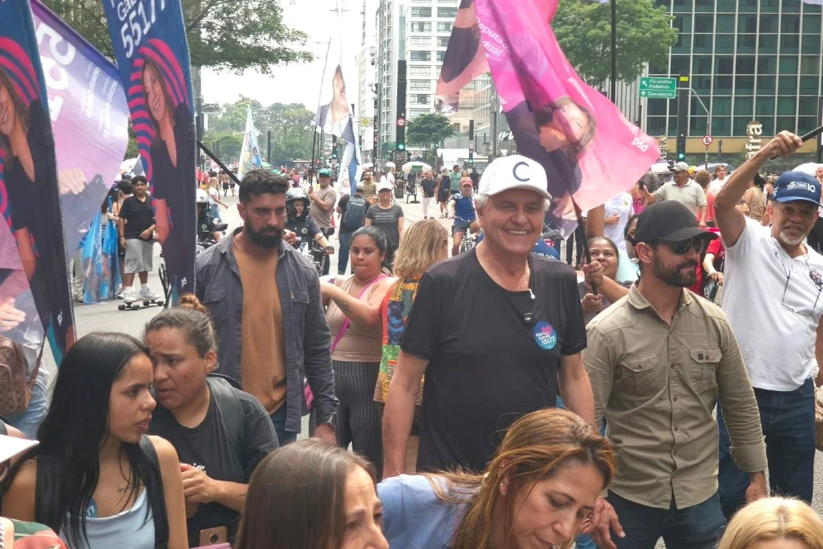 Caiado vai à Paulista em meio a ato do fim da 6x1 e mostra apoio restrito