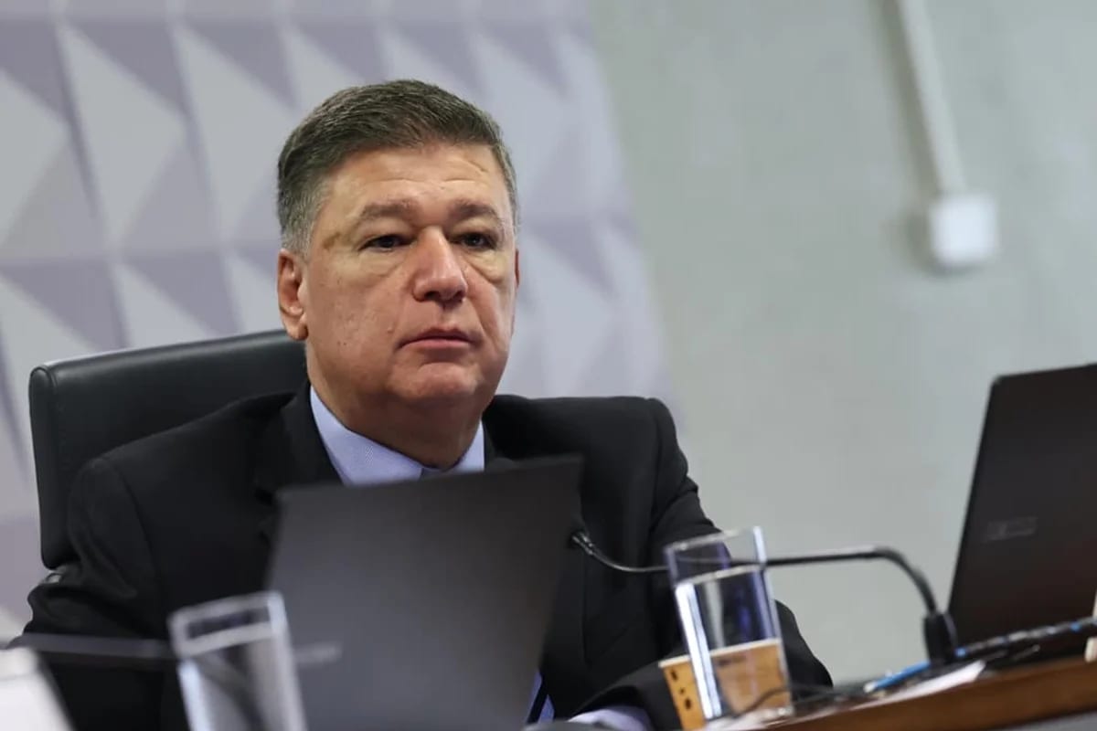 Carlos Viana perguntou à PF e à PGR onde está Lulinha
