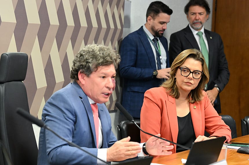 Leila diz que apresenta relatório da MP da ‘taxa das blusinhas’ na segunda