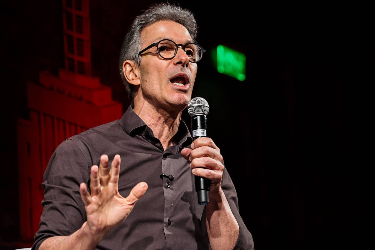 Zema desiste do debate da Band; Cury quase também falta