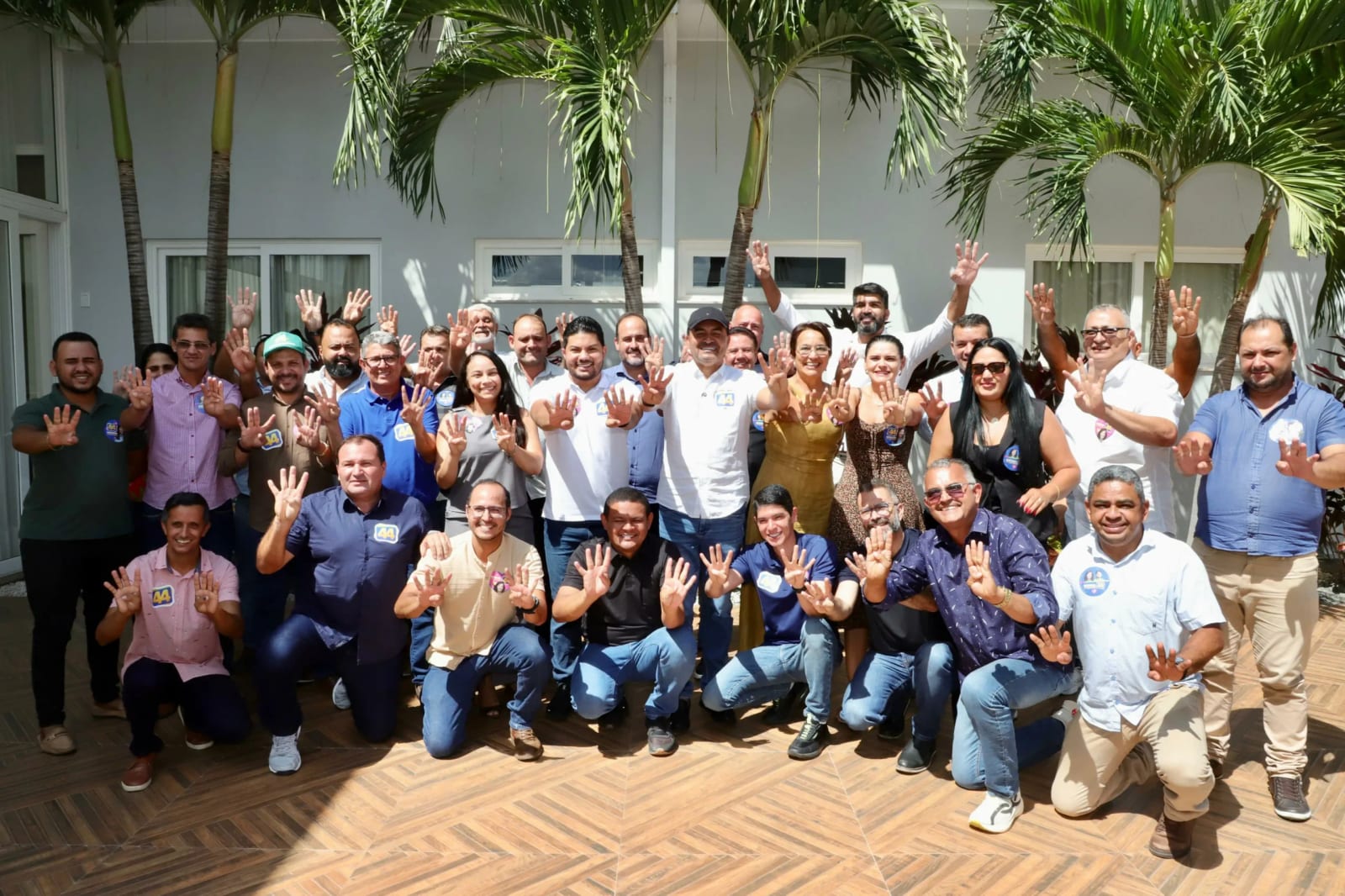 Mobilização por Dorinha reúne 16 prefeitos