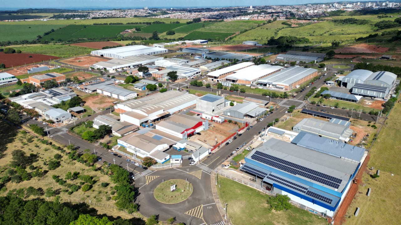 Distritos Industriais de Botucatu estão com 100% dos lotes ocupados ou destinados e Prefeitura estuda expansão