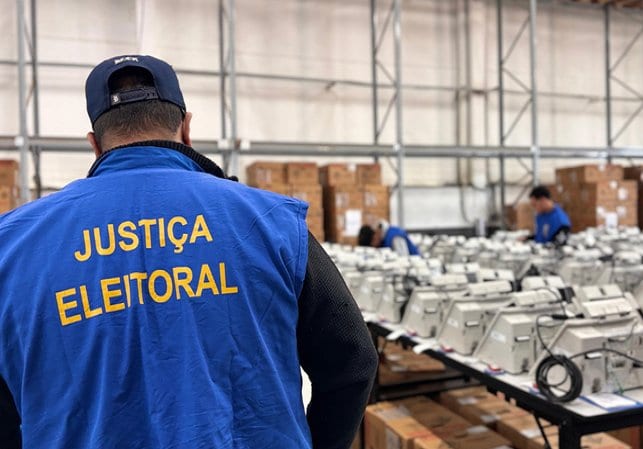 Antes da decisão do ministro Zanin, Procuradoria-Geral Eleitoral defendeu manter votação até 17h