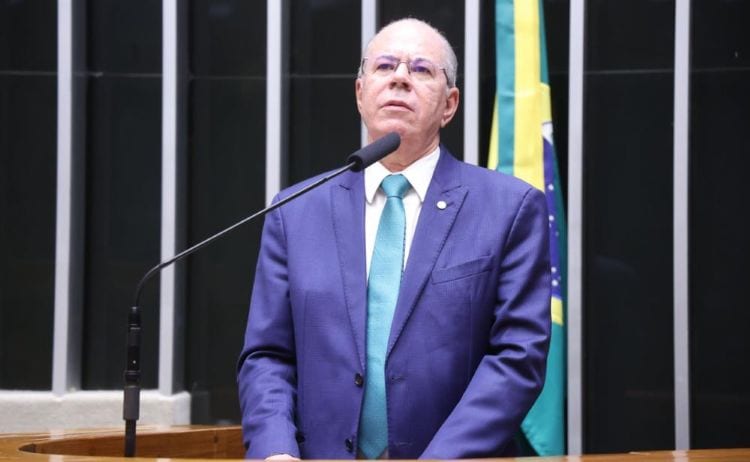 Fim de agências reguladoras e pacificação do Brasil é defendido por Hildo Rocha