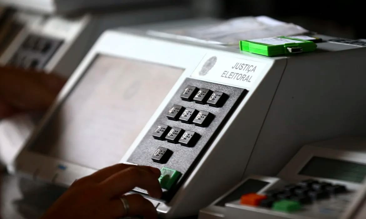 Três pesquisas de intenção de voto no Rio saem entre 28/9 e 3/10