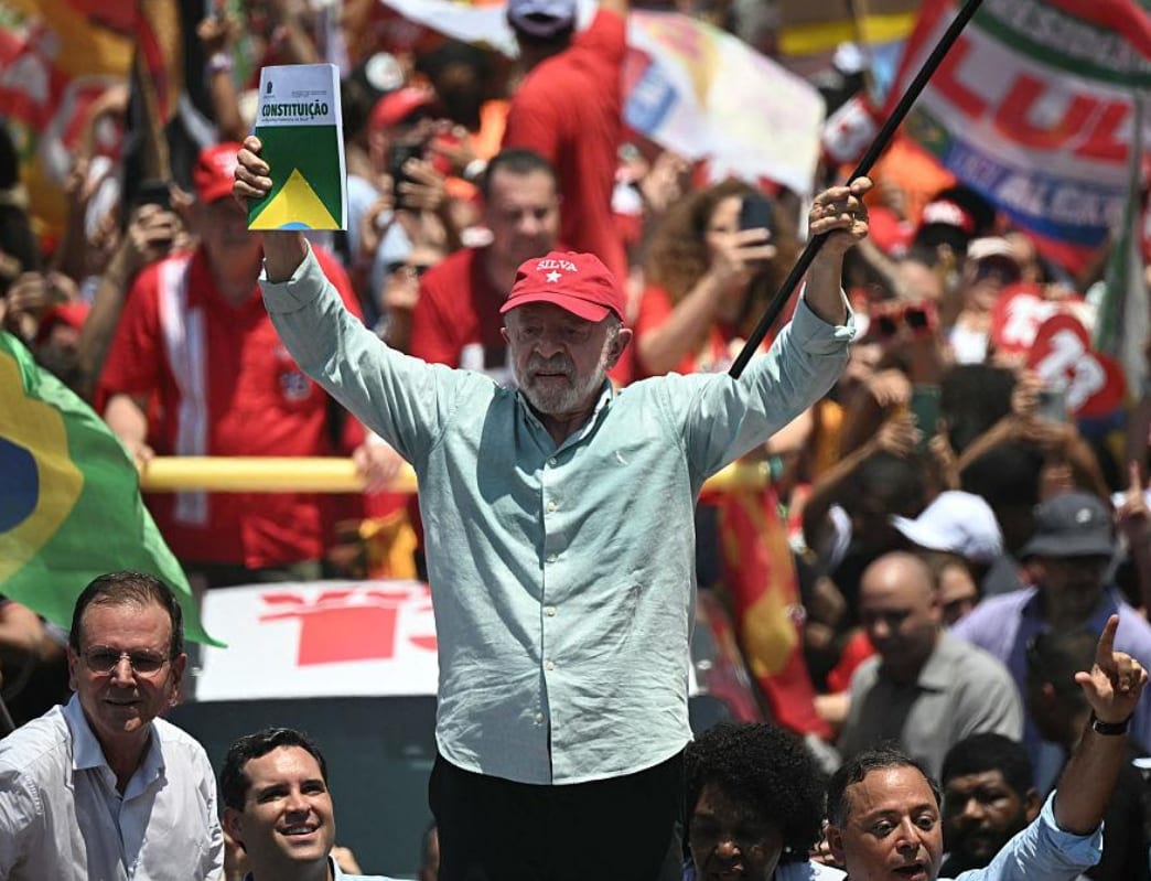 Lula é reeleito e conquista o quarto mandato