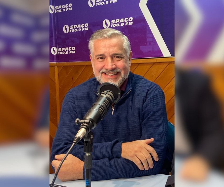 Paulo Pimenta diz que não ‘passa a mão na cabeça’ de ministros do STF