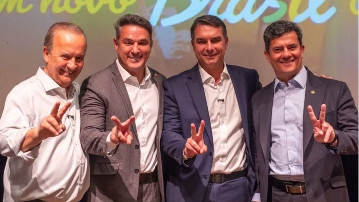 Mobilização de líderes do PL reúne motociclistas do Sul em Florianópolis; evento tem Jorginho Mello, Zucco, Moro e apoio