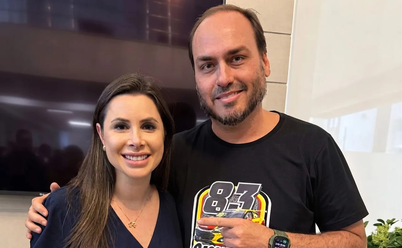 Neokemp: Caroline de Toni e Carlos Bolsonaro empatam na primeira opção para o Senado em SC