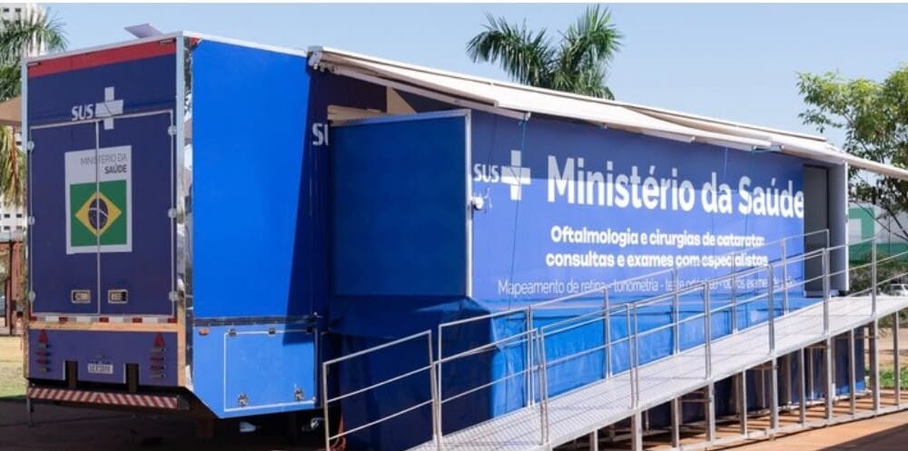 Duas carretas de oftalmologia chegam a Campo Bom em 20/10 para 30 dias