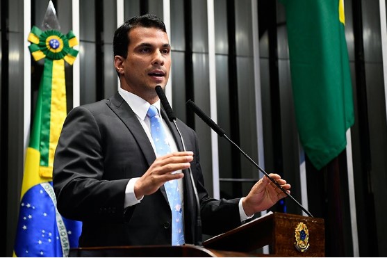 Desistência de Irajá Abreu provoca crise política no Tocantins
