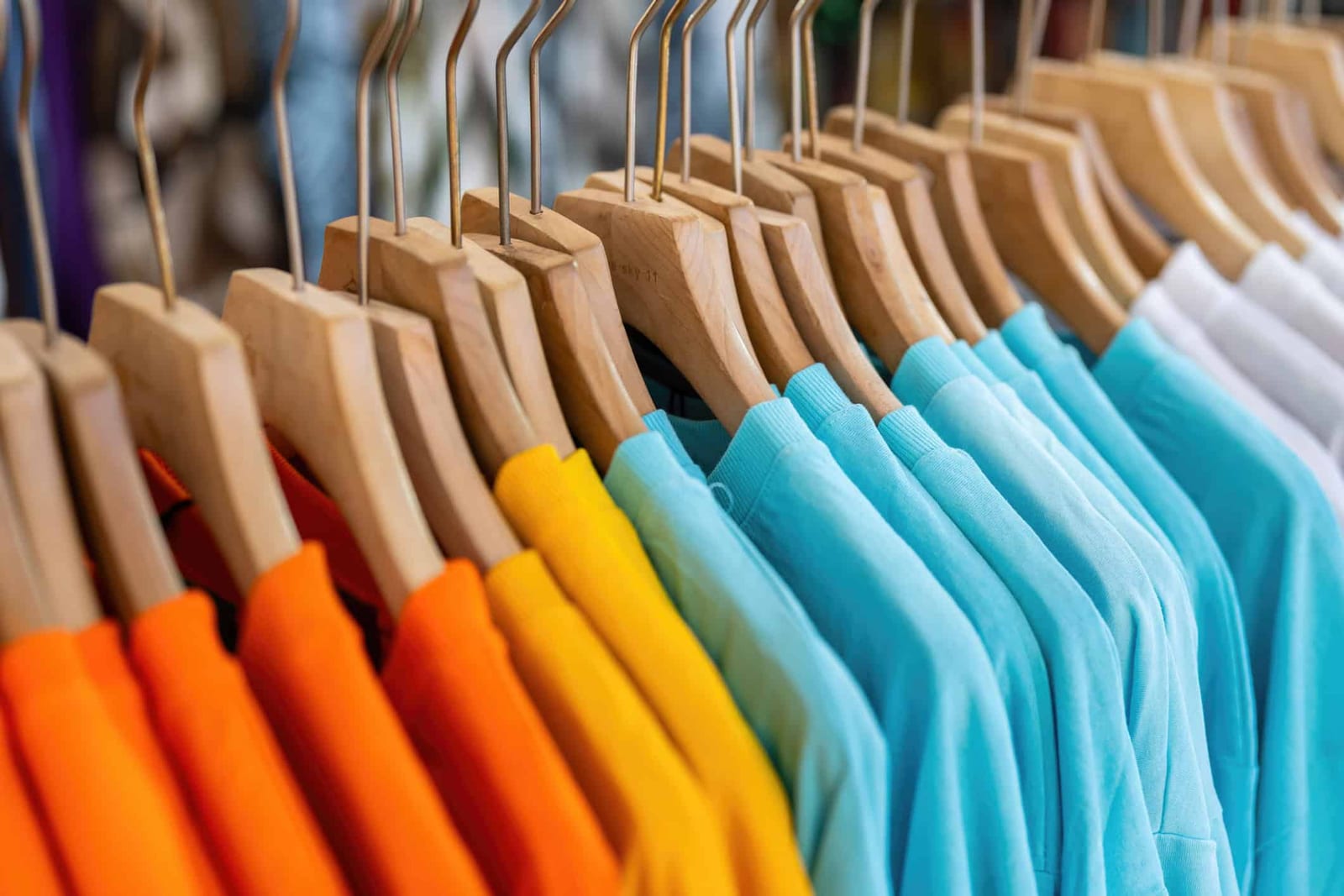 Câmara aprova fim da “taxa das blusinhas”; veja como ficam as compras internacionais