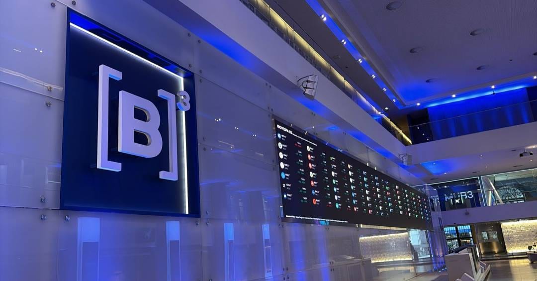 Ibovespa avança 1% e encerra agosto com leve alta acumulada