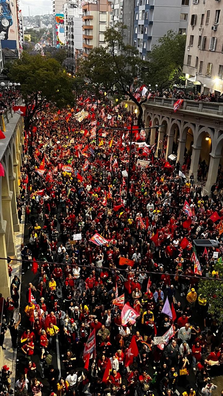 FECOSUL destaca reeleição de Lula e reforça luta pelo fim da escala 6×1