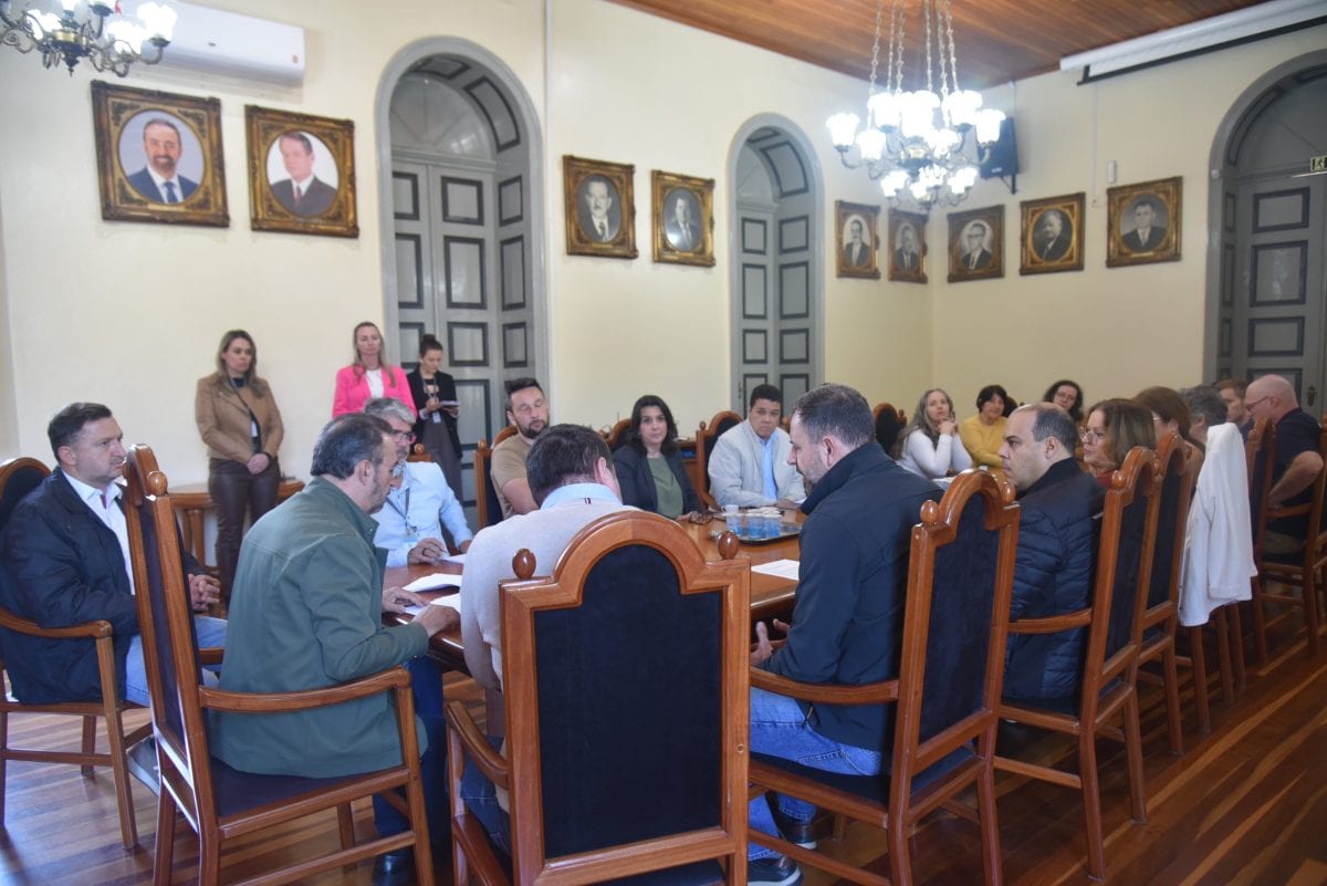 Moradores do Higienópolis apresentam demandas à Prefeitura