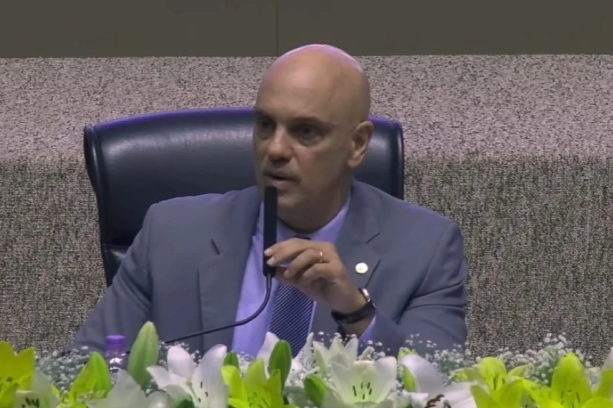 Moraes diz que modelo eleitoral “faliu” e pede reformas para fortalecer instituições