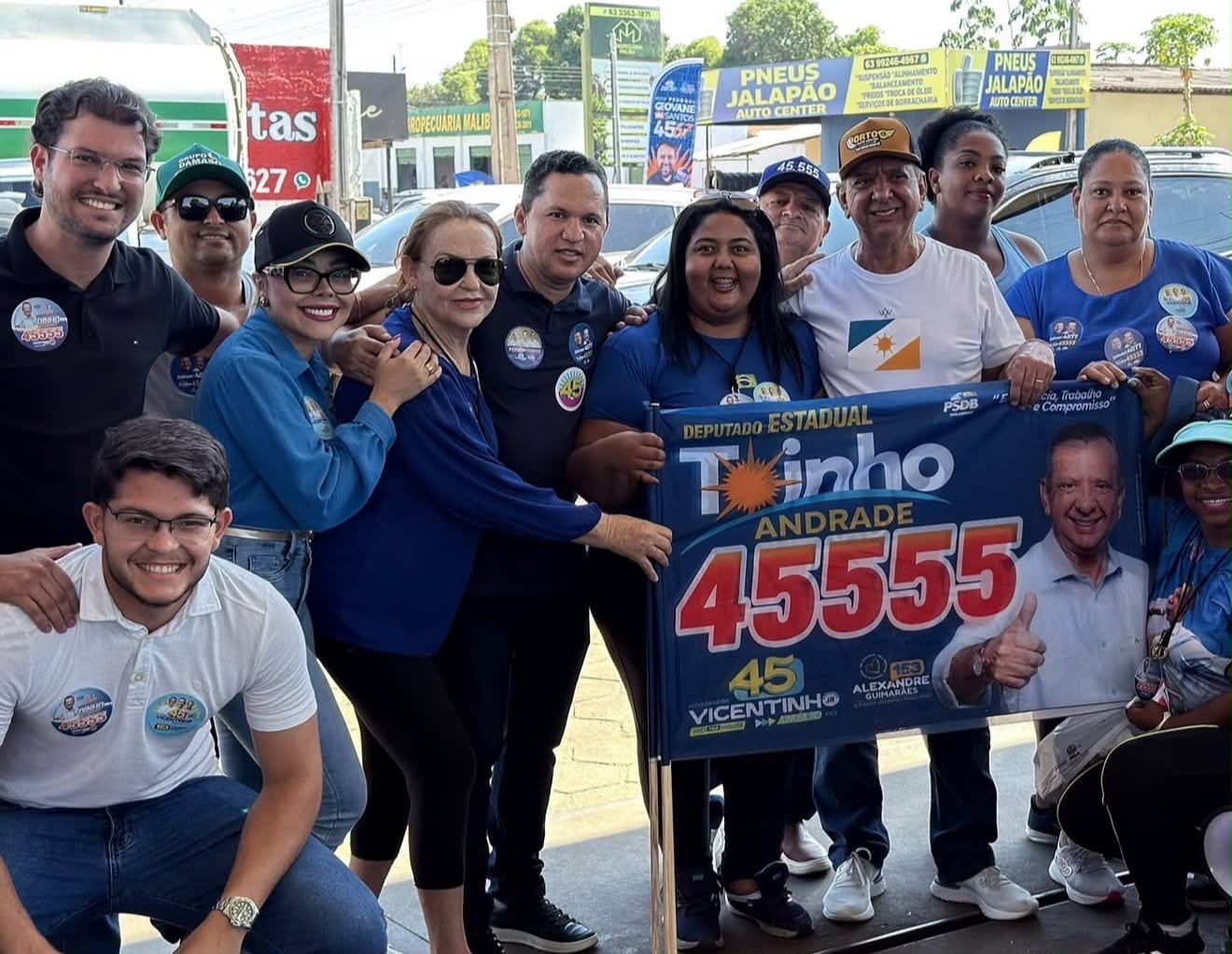 Toinho Andrade faz grande caminhada em Porto Nacional nesta sexta, 11