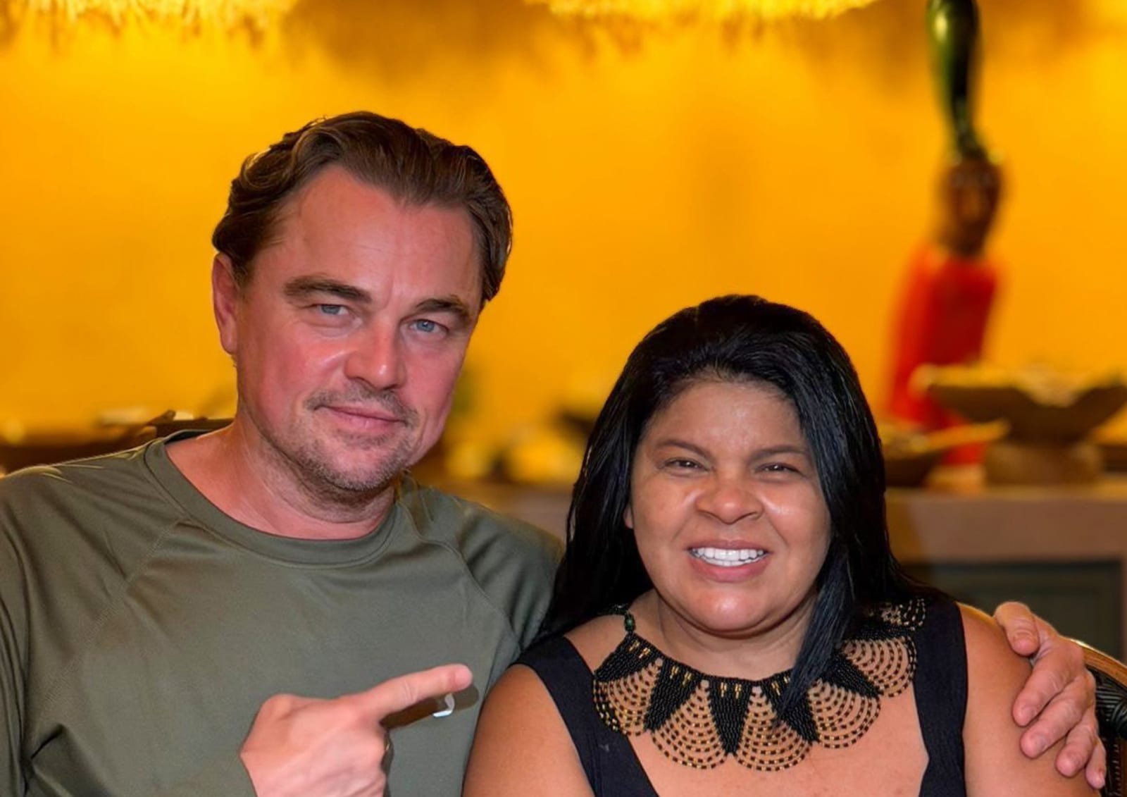 Sônia Guajajara recebe Leonardo DiCaprio no Brasil e acompanha ator em visita a Cacique Raoni e ao Xingu