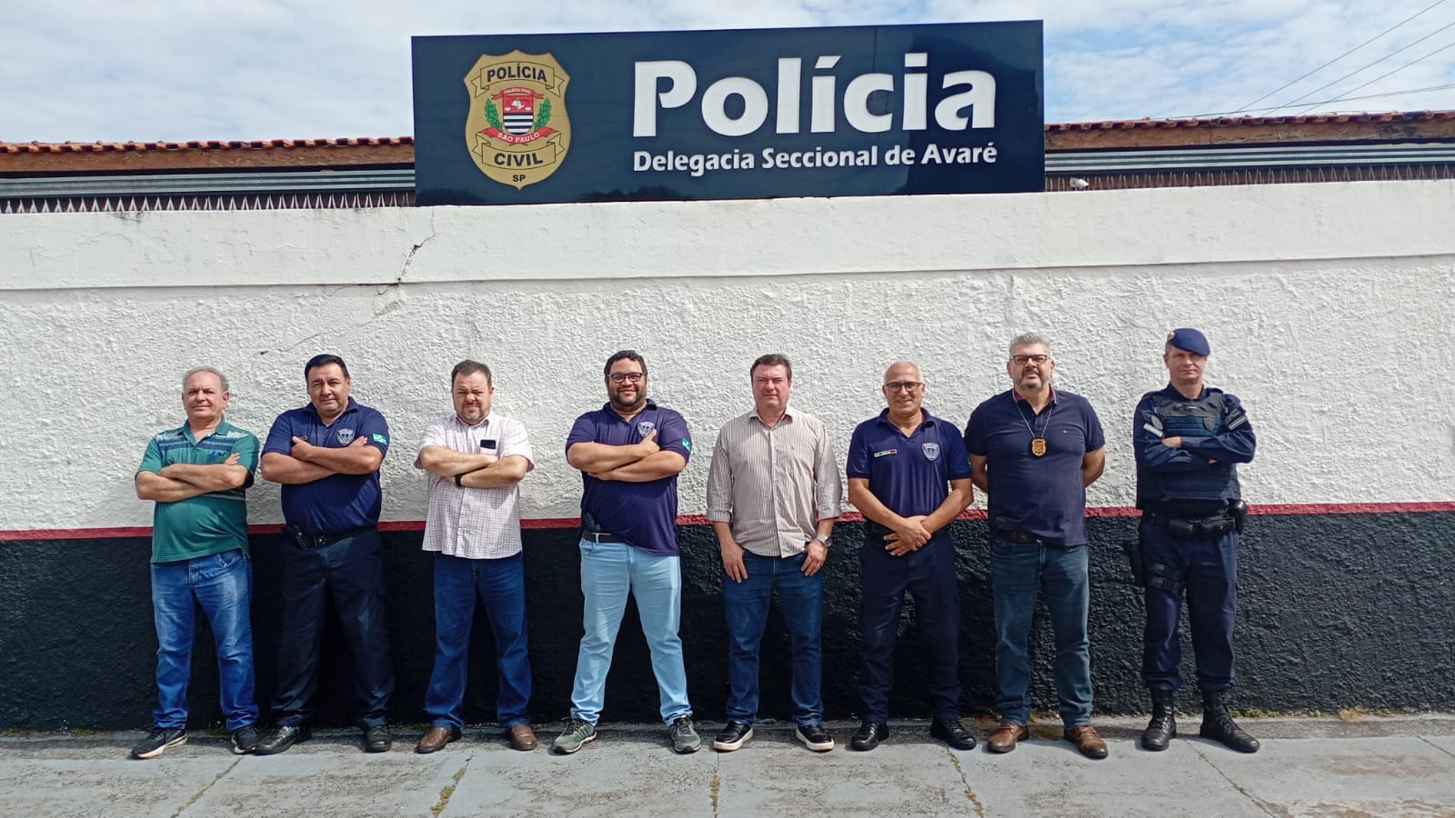 Polícia Civil e GCM de Paranapanema discutem repasse de viaturas